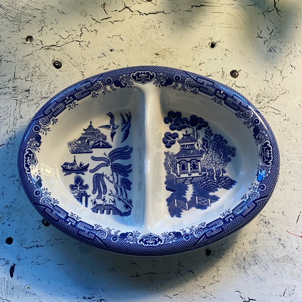 1 Churchill Blue Willow 10” Divided Vegetable Bowl